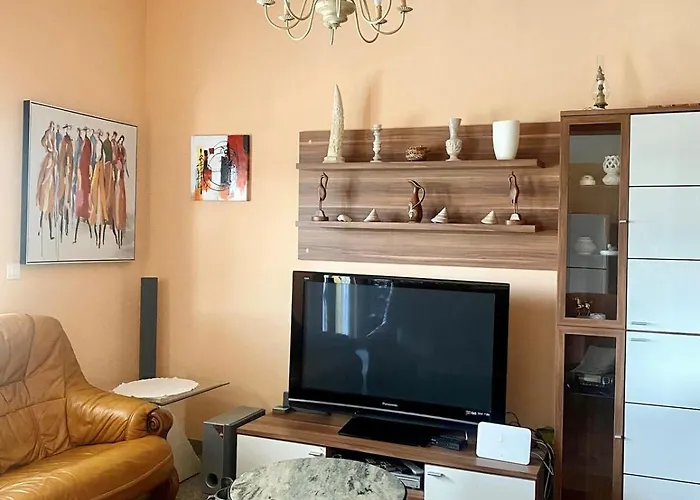 Апартаменти In 4 Bedroom Пореч