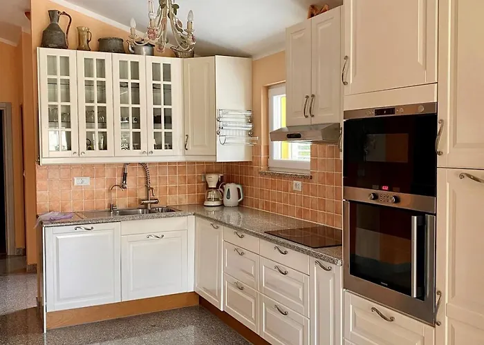 In 4 Bedroom *